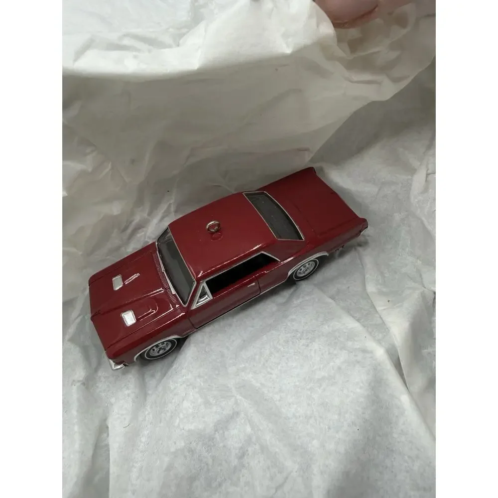 1964 Pontiac GTO - Hallmark Keepsake Ornament - Classic American Cars Series 7D